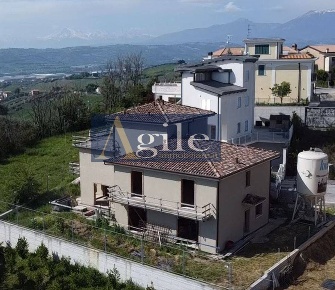 Foto Villa a schiera in via poggio belvedere, Monteprandone Centro
