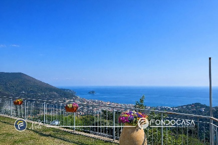 Foto Appartamento in Regione Bricco, Noli di 85 m² con 3 locali in vendita
