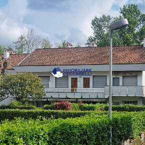 Foto Appartamento a Massa Ronchi - Poveromo di 50 m² con 4 locali