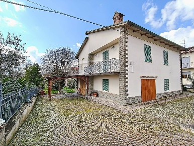 Foto Casa indipendente a Sansepolcro di 140 m² con 4 locali in vendita
