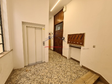Foto Ufficio a Arezzo di 140 m² con 11 locali in affitto