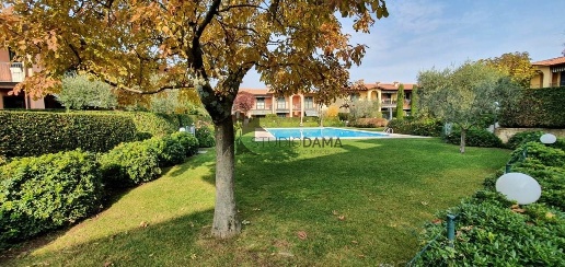 Foto Appartamento a Puegnago del Garda Raffa di 85 m² con 2 locali