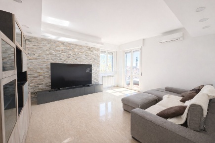 Foto Appartamento in VIA DANTE 30, Concorezzo Centro di 120 m² con 3 locali