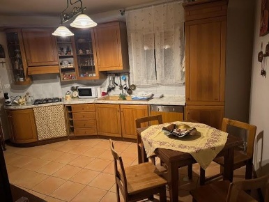 Foto Casa indipendente a Calci di 90 m² con 5 locali in vendita