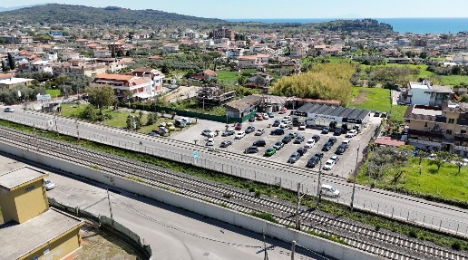 Foto Locale commerciale a Formia Centro di 14000 m² con 1 locali in vendita