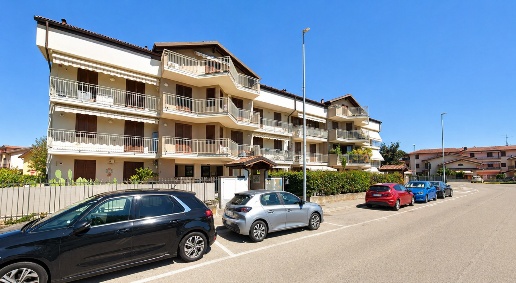 Foto Appartamento a Borghetto Lodigiano di 75 m² con 5 locali in vendita