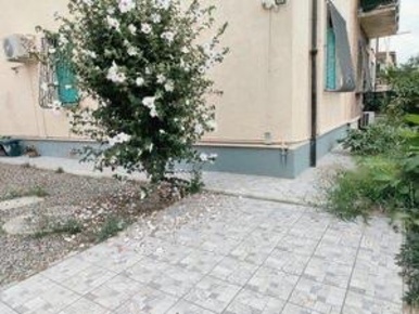 Foto Appartamento a Livorno Calzabigi di 90 m² con 3 locali in vendita