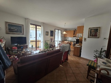 Foto Appartamento a Cascina Centro di 75 m² con 4 locali in vendita