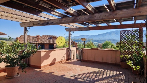 Foto Appartamento a Figline e Incisa Valdarno Palazzolo di 70 m² in vendita