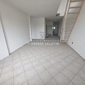 Foto Appartamento a Ponsacco Centro di 180 m² con 6 locali in vendita