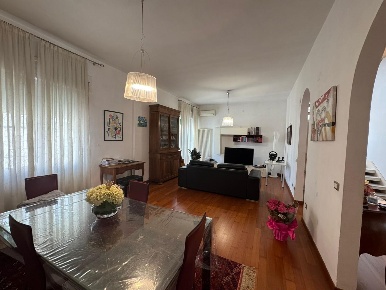 Foto Appartamento a Pisa Porta a Lucca di 163 m² con 6 locali in vendita