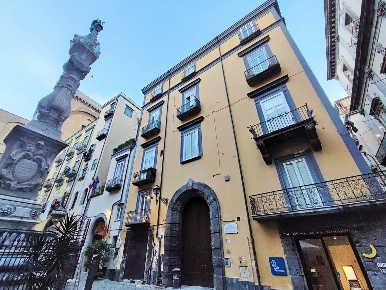 Foto Appartamento in Cardinale Sisto Riario Sforza, Napoli Tribunali