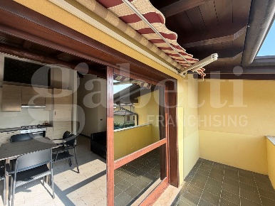 Foto Appartamento in Via Guash 31, Puegnago del Garda Raffa di 65 m²