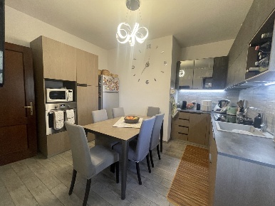 Foto Appartamento a Oristano Centro di 110 m² con 4 locali in vendita