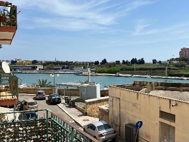Foto Appartamento in Via Taranto 95, Brindisi Centro Storico di 74 m²