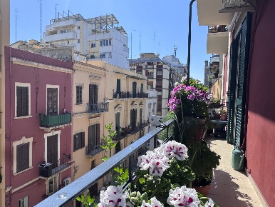 Foto Appartamento in Via Pizzoli 44, Bari Libertà di 76 m² con 3 locali