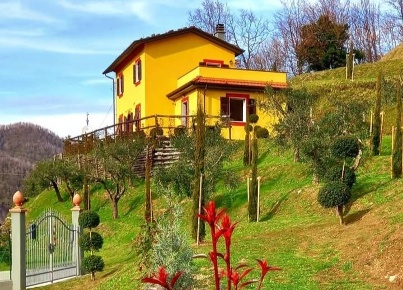 Foto Casale a Fivizzano Centro di 105 m² con 4 locali in vendita