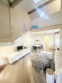 Foto Loft a Bologna Santo Stefano di 94 m² con 5 locali in affitto