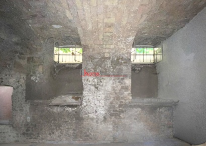 Foto Magazzino a Roma Colle Oppio di 45 m² con 2 locali in vendita