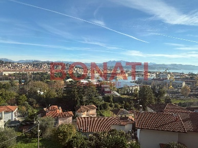 Foto Appartamento in Via Nuova Sant'Andrea 12, La Spezia di 38 m²