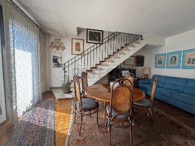 Foto Appartamento a Bassano del Grappa Centro di 220 m² con 6 locali