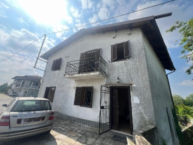 Foto Villa bifamiliare in Via Roma 1, Formigliana di 130 m² con 5 locali