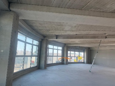 Foto Ufficio in Via Alfredo Veroni, Parma Paradigna - Centro Torri