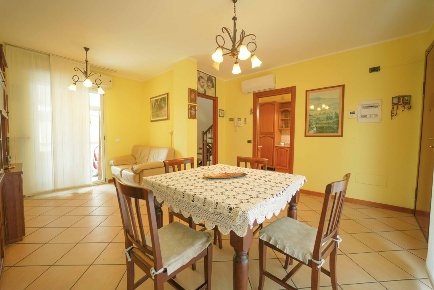Foto Villa a schiera in Via Omo Bottego, Bellaria-Igea Marina di 175 m²