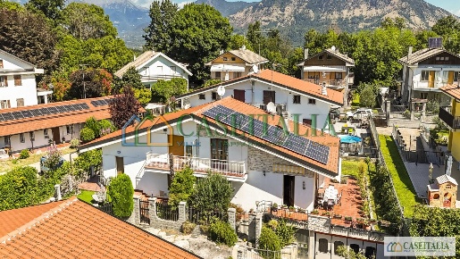 Foto Appartamento in Via Margrot 15, Rosta di 152 m² con 6 locali