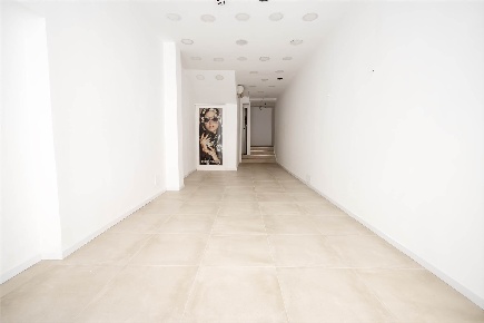 Foto Attività commerciale a Jesi Centro Storico di 70 m² con 2 locali