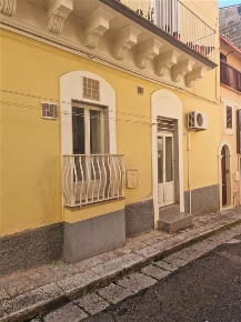 Foto Appartamento a Ragusa Centro di 55 m² con 3 locali in vendita