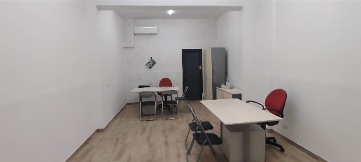 Foto Negozio in Via Ingegnere 31, Catania Gioeni di 33 m² con 3 locali