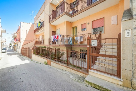 Foto Appartamento in Via Tiziano  11, Palo del Colle Centro di 95 m²