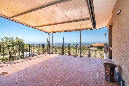 Foto Villa unifamiliare in via del bottaio, Biancavilla di 180 m²