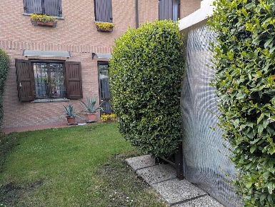 Foto Villa a schiera a Modena Cittanova - Marzaglia di 225 m² con 12 locali