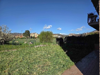 Foto Appartamento in Via Grazia Deledda 1, Bastia Umbra Bastia di 90 m²