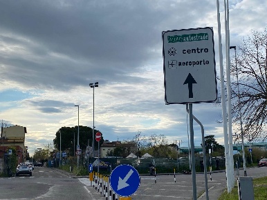 Foto Garage in Viale Luigi Gori  34, Firenze Novoli di 16 m² con 1 locali