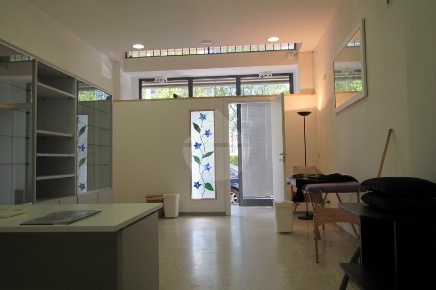 Foto Negozio in Via Luigi Gordigiani, Firenze di 45 m² con 2 locali