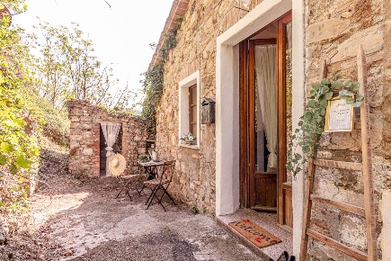 Foto Appartamento a Pomarance Montecerboli di 65 m² con 4 locali in vendita