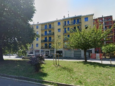 Foto Magazzino a Milano Inganni di 418 m² con 2 locali in vendita
