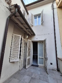 Foto Casa indipendente a Capraia e Limite Capraia di 200 m² con 6 locali