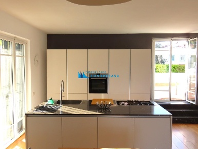 Foto Villa unifamiliare a Massa Ronchi - Poveromo di 150 m² con 6 locali