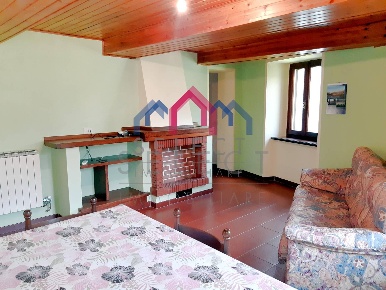 Foto Appartamento a Castelnuovo di Garfagnana Centro di 52 m² con 3 locali
