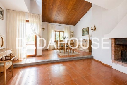 Foto Villa unifamiliare a Pisa La Vettola di 419 m² con 6 locali in vendita