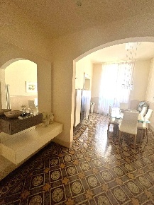 Foto Appartamento a Lucca Piazza Anfiteatro - Torre Guinigi di 120 m²