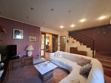 Foto Villa a schiera a Fucecchio di 100 m² con 6 locali in vendita