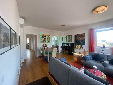 Foto Appartamento a Lucca Sant'Anna di 90 m² con 5 locali in vendita
