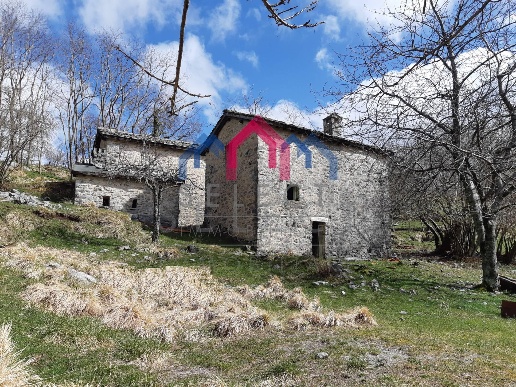 casale in vendita a Fabbriche di Vergemoli in zona Fabbriche di Vallico