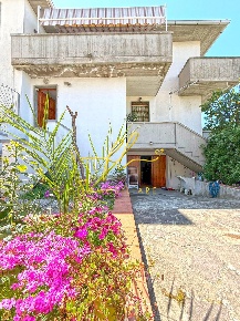 Foto Appartamento a Cecina Marina di Cecina di 91 m² con 4 locali