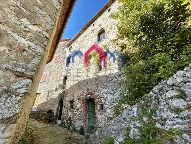 Foto Case semi ndipendenti a Bagni di Lucca di 57 m² con 5 locali